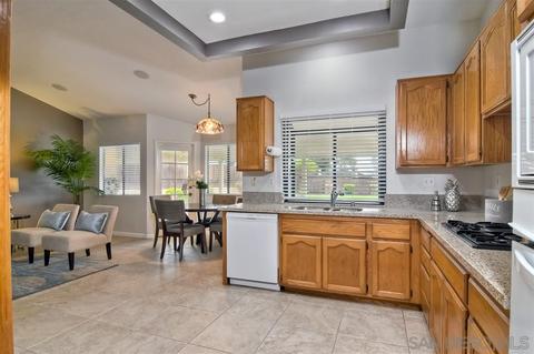 5284 Triple Crown Dr, Bonsall, CA 92003 photo 8