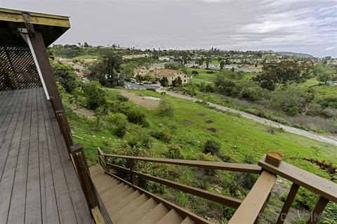 7437 Solano St, Carlsbad, CA 92009 photo 4