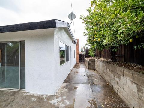 578 Tolouse Ave, Riverside, CA 92501 photo 17