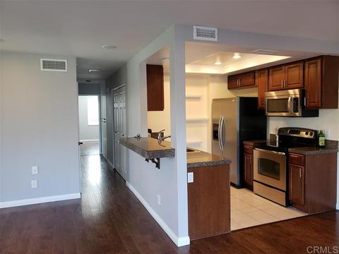 832 Pillar Point Way, Oceanside, CA 92058 photo 4