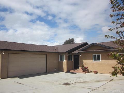 606 Barsby St, Vista, CA 92084 photo 1