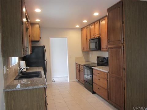 606 Barsby St, Vista, CA 92084 photo 9