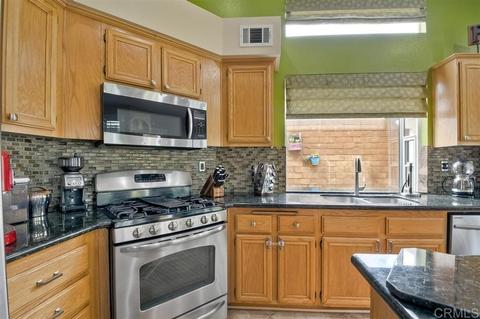 398 Pismo Bay Ct, Oceanside, CA 92057 photo 11
