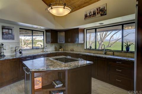 758 Sleeping Indian Rd, Oceanside, CA 92057 photo 7