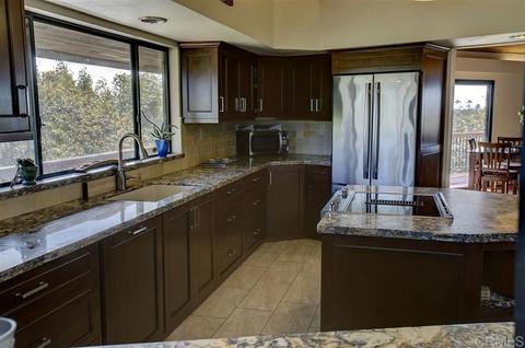 758 Sleeping Indian Rd, Oceanside, CA 92057 photo 8