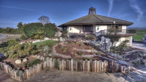758 Sleeping Indian Rd, Oceanside, CA 92057 photo 1
