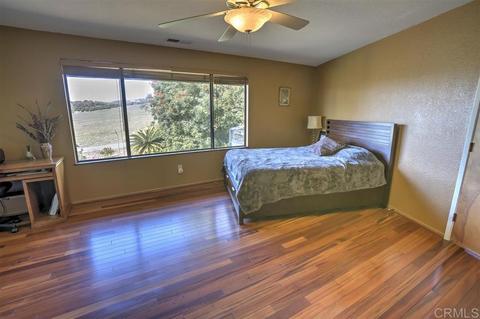 758 Sleeping Indian Rd, Oceanside, CA 92057 photo 14