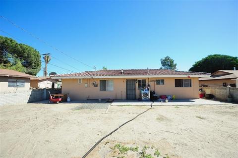 593 E 2nd St, San Jacinto, CA 92583 photo 3