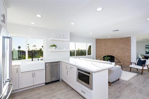 9842 Grandview Dr, La Mesa, CA 91941 photo 8