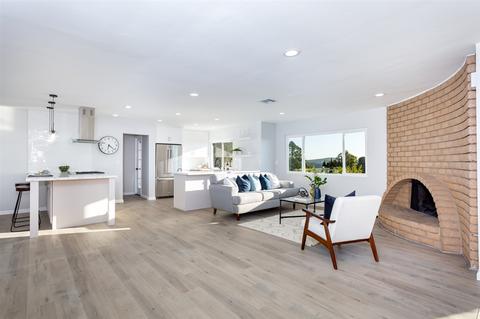 9842 Grandview Dr, La Mesa, CA 91941 photo 5