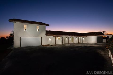 9842 Grandview Dr, La Mesa, CA 91941 photo 2