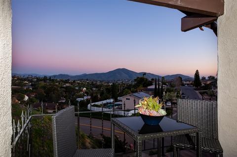 9842 Grandview Dr, La Mesa, CA 91941 photo 24