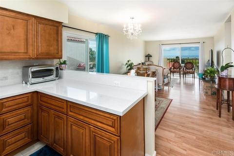 918 Caminito Estrada #B, Carlsbad, CA 92011 photo 5