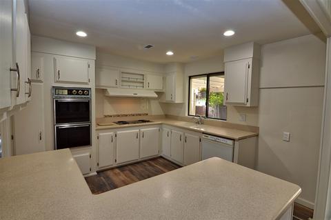 1706 Kiwi Gln, Escondido, CA 92026 photo 8