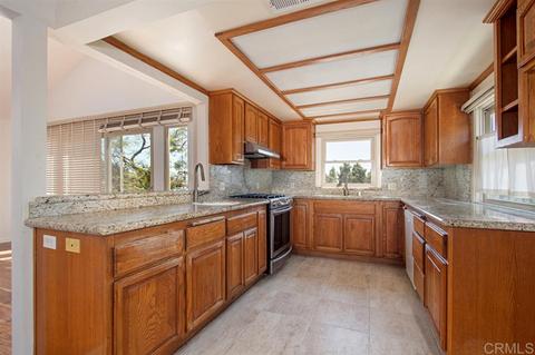 8649 Springfield Ave, La Mesa, CA 91941 photo 18