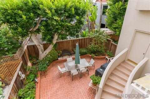 1225 Roslyn Ln, La Jolla, CA 92037 photo 13