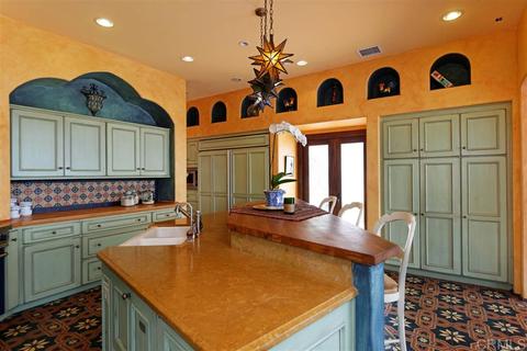 7902 Roseland Dr, La Jolla, CA 92037 photo 15