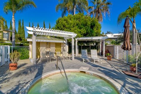 555 Eaton St #I, Oceanside, CA 92054 photo 2