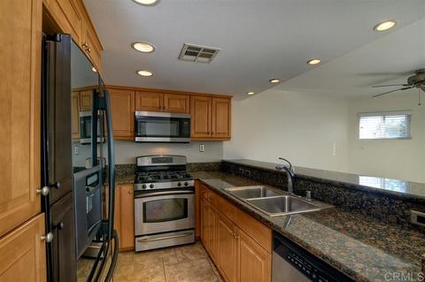 555 Eaton St #I, Oceanside, CA 92054 photo 4