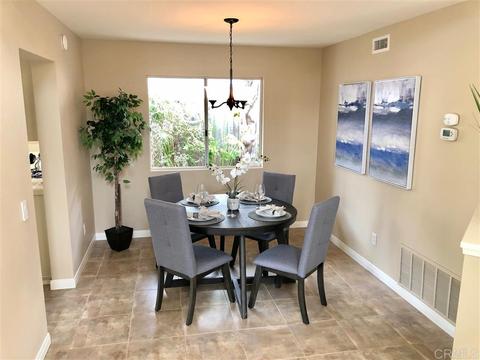 1817 Via Quinto, Oceanside, CA 92056 photo 6