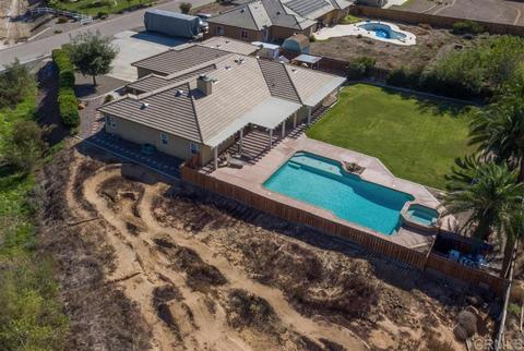 1253 Ledesma Ln, Ramona, CA 92065 photo 2