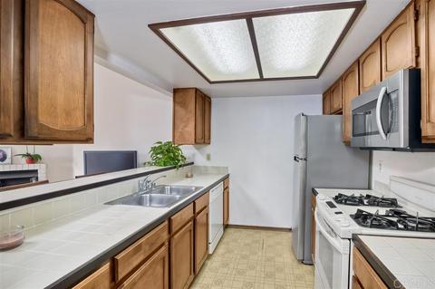 350 Windy Ln, Vista, CA 92083 photo 7