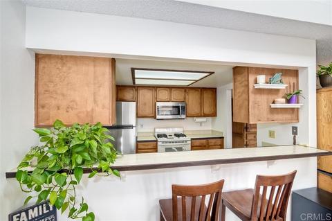 350 Windy Ln, Vista, CA 92083 photo 3
