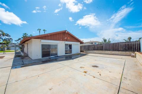 2106 Winchester St, Oceanside, CA 92054 photo 3