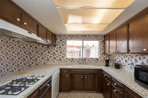 2106 Winchester St, Oceanside, CA 92054 photo 9