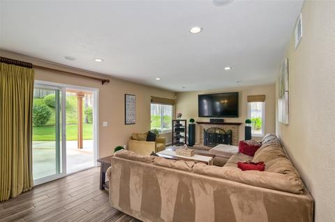 12619 Stoutwood St, Poway, CA 92064 photo 7