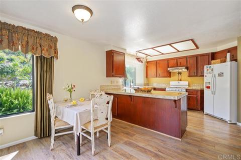5039 Summerhill Dr, Oceanside, CA 92057 photo 8