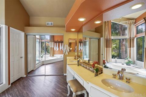 5039 Summerhill Dr, Oceanside, CA 92057 photo 18