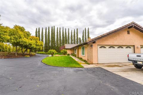 2259 Via Rancheros, Fallbrook, CA 92028 photo 3