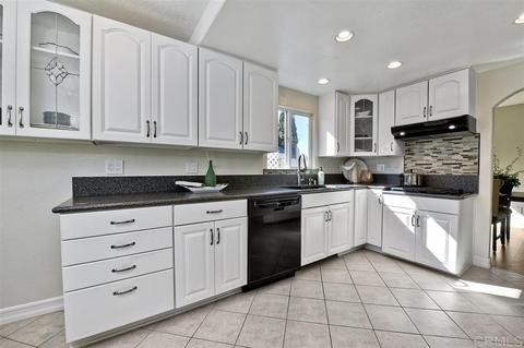 4474 Saint Andrews Pl, Oceanside, CA 92057 photo 6