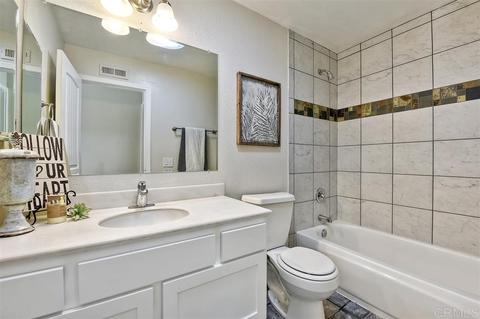 4474 Saint Andrews Pl, Oceanside, CA 92057 photo 20
