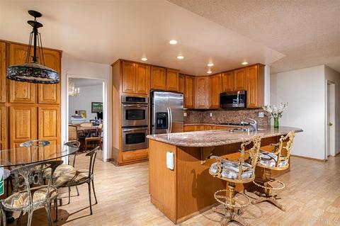 913 Begonia Ct, Carlsbad, CA 92011 photo 6