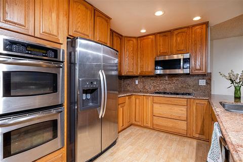 913 Begonia Ct, Carlsbad, CA 92011 photo 5