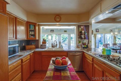 4255 Eastridge Dr, La Mesa, CA 91941 photo 15