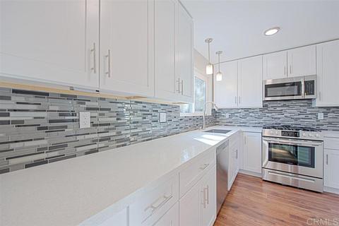 4725 Rising Glen Dr, Oceanside, CA 92056 photo 9