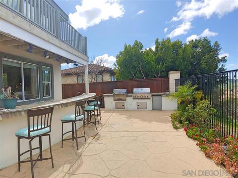 5312 Village Dr, Oceanside, CA 92057 photo 3