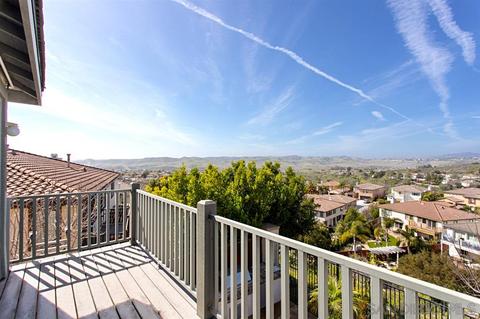 5312 Village Dr, Oceanside, CA 92057 photo 2