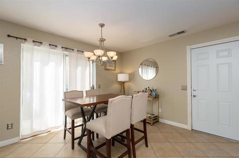 9727 Avenida Colino, Spring Valley, CA 91977 photo 10