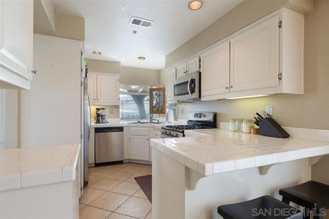 9727 Avenida Colino, Spring Valley, CA 91977 photo 8