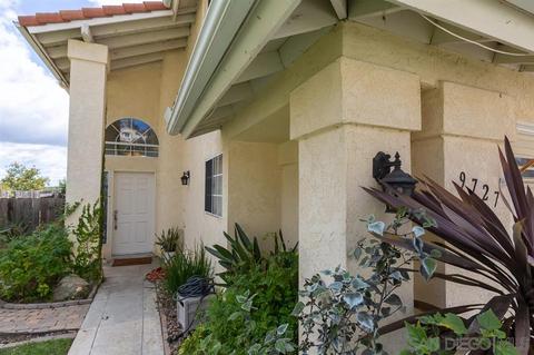 9727 Avenida Colino, Spring Valley, CA 91977 photo 3