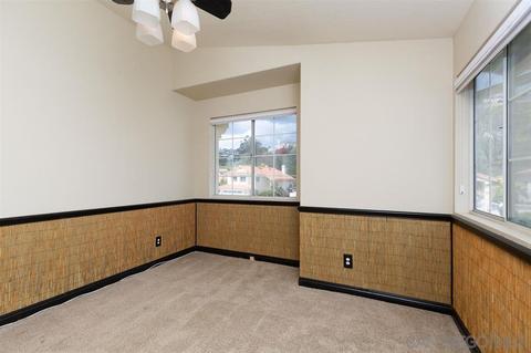 9727 Avenida Colino, Spring Valley, CA 91977 photo 18