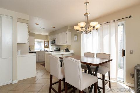 9727 Avenida Colino, Spring Valley, CA 91977 photo 11