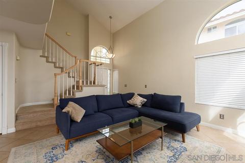 9727 Avenida Colino, Spring Valley, CA 91977 photo 4