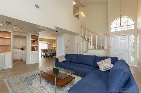9727 Avenida Colino, Spring Valley, CA 91977 photo 5