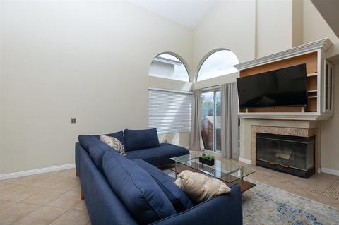 9727 Avenida Colino, Spring Valley, CA 91977 photo 7