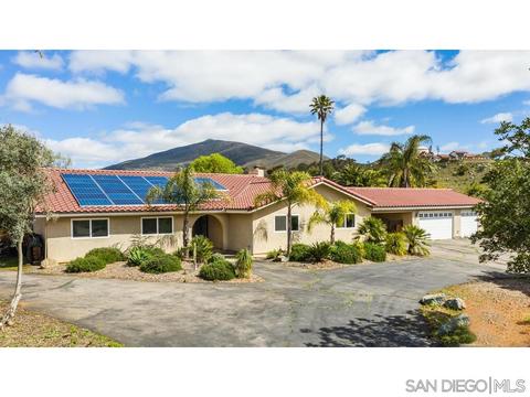 2116 Via Dieguenos, Alpine, CA 91901 photo 1